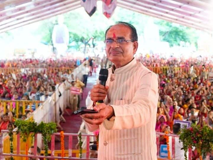 How ladli bahna beneficiaries Political lifeline for shivraj singh chouhan Madhya Pradesh abpp सवा करोड़ लाभार्थी, ढाई करोड़ वोटर... मामा के लिए संजीवनी कैसे बनी लाड़ली बहना?