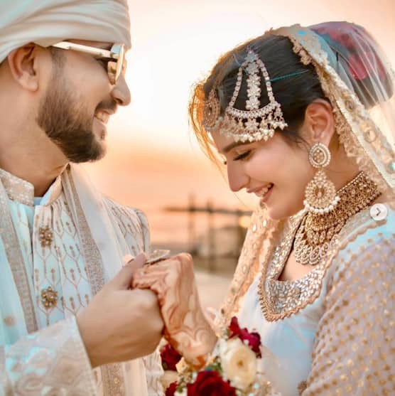 ਦੱਸ ਦੇਈਏ ਕਿ ਮੁਦੱਸਰ ਅਤੇ ਕਿਸ਼ਨਚੰਦਾਨੀ ਦੀਆਂ ਕਈ ਤਸਵੀਰਾਂ ਸੋਸ਼ਲ਼ ਮੀਡੀਆ ਉੱਪਰ ਅੱਗ ਦੀ ਤਰ੍ਹਾਂ ਵਾਇਰਲ ਹੋ ਰਹੀਆਂ ਹਨ।