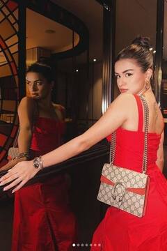 Avneet Kaur: ਅਵਨੀਤ ਕੌਰ ਨੇ ਰੈੱਡ ਡੀਪ ਨੇਕ ਡਰੈੱਸ 'ਚ ਦਿੱਤੇ ਕਿਲਰ ਪੋਜ਼, ਵੇਖੋ ਤਸਵੀਰਾਂ