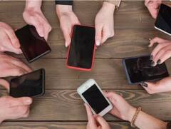 ਜੇ ਤੁਸੀਂ ਖਰੀਦਣਾ ਚਾਹੁੰਦੇ ਹੋ ਇੱਕ ਚੰਗਾ ਫਲੈਗਸ਼ਿਪ ਫ਼ੋਨ ਤਾਂ ਇਹ ਹਨ 4 ਸਭ ਤੋਂ ਵਧੀਆ ਵਿਕਲਪ, ਇਹ ਮਾਡਲ ਸਿਰਫ਼ 25 ਮਿੰਟਾਂ ਵਿੱਚ ਹੋ ਜਾਂਦੈ ਪੂਰੀ ਤਰ੍ਹਾਂ ਚਾਰਜ