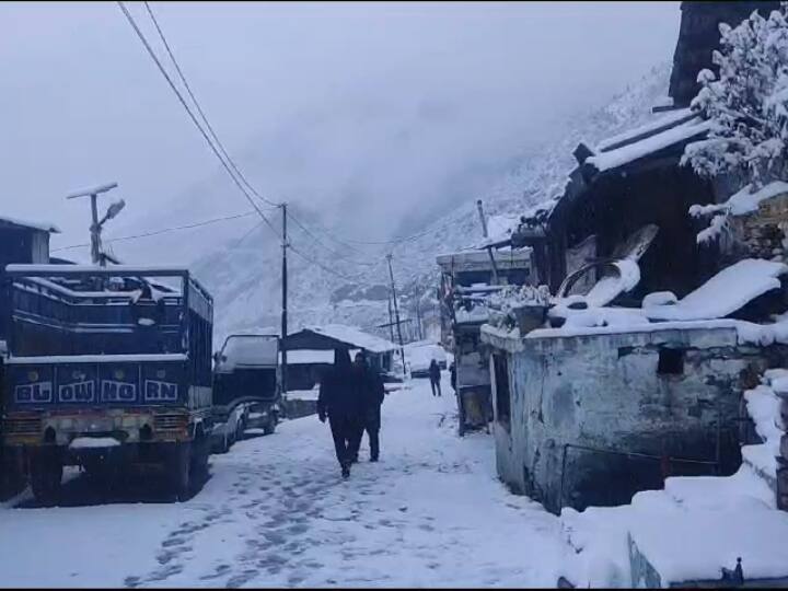 Uttarakhand Weather changed snowfall in Niti Valley of Chamoli ANN Uttarakhand Weather: चमोली के नीति घाटी में बर्फबारी से लुढका पारा, सफेद बर्फ की चादर में ढंके दर्जनों गांव