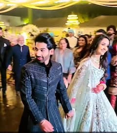 Sukhan Verma: ਸੁਖਨ ਵਰਮਾ-ਤਰਨ ਕੌਰ ਦਾ ਵੈਡਿੰਗ ਰਿਸੈਪਸ਼ਨ ਬਣਿਆ ਖਿੱਚ ਦਾ ਕੇਂਦਰ, Inside ਤਸਵੀਰਾਂ 'ਚ ਪਰਮੀਸ਼ ਦਾ ਵੇਖੋ ਅੰਦਾਜ਼