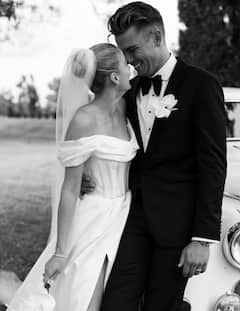 Chris Green Wedding: ਇਸ ਕੰਗਾਰੂ ਆਲਰਾਊਂਡਰ ਨੇ ਕਰਵਾਇਆ ਵਿਆਹ, Wife ਨਾਲ ਸ਼ੇਅਰ ਕੀਤੀਆਂ ਰੋਮਾਂਟਿਕ ਤਸਵੀਰਾਂ