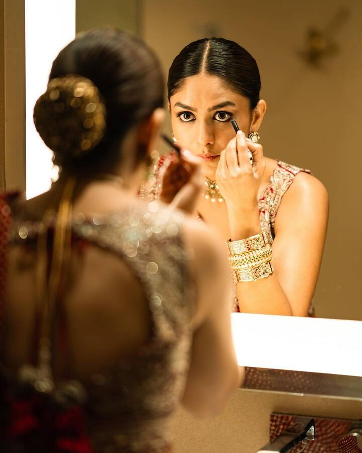 She wore her saree with a matching embellished blouse featuring a deep back pattern.