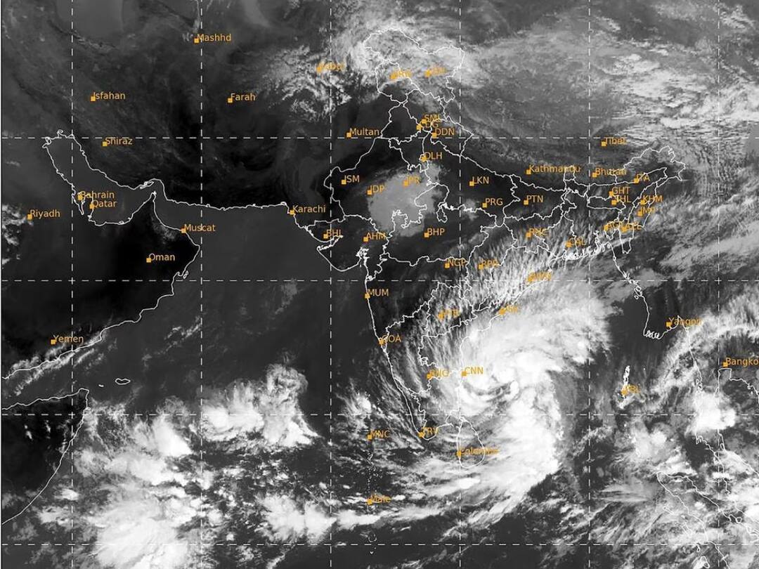 Cyclone Michaung Updates Heavy Rainfall In Chennai As Michaung Cyclone Intensifies Cyclone Michaung: సైక్లోన్ మిగ్జాం విధ్వంసం మొదలు, తమిళనాడుని ముంచెత్తుతున్న వర్షాలు - ప్రభుత్వం అలెర్ట్