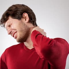 ਸਰਵਾਈਕਲ ਦੇ ਦਰਦ ਤੋਂ ਰਾਹਤ ਪਾਉਣ ਲਈ ਕਰੋ ਘਰੇਲੂ ਨੁਸਖਿਆਂ ਦੀ ਵਰਤੋ