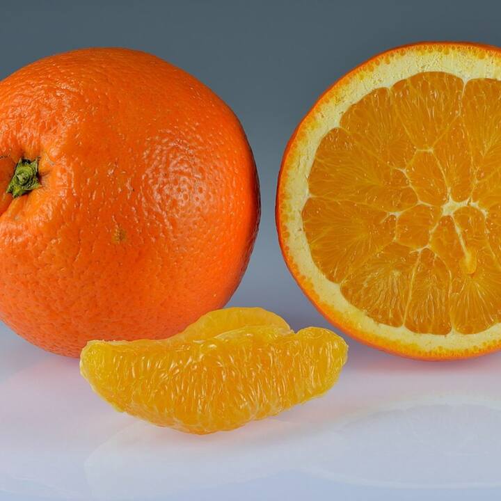 ਸੰਤਰੇ ਨੂੰ ਉੱਚੇ ਤਾਪਮਾਨ ‘ਤੇ ਪਕਾਉਣ ਨਾਲ ਵਿਟਾਮਿਨ ਸੀ ਦੀ ਮਾਤਰਾ ਘੱਟ ਜਾਂਦੀ ਹੈ ਅਤੇ ਸੰਤਰੇ ਵਿਚ ਮੌਜੂਦ ਅਲਬੀਡੋ ਖੰਘ ਨੂੰ ਠੀਕ ਕਰਨ ਵਿਚ ਸਹਾਇਤਾ ਕਰਦੇ ਹਨ।