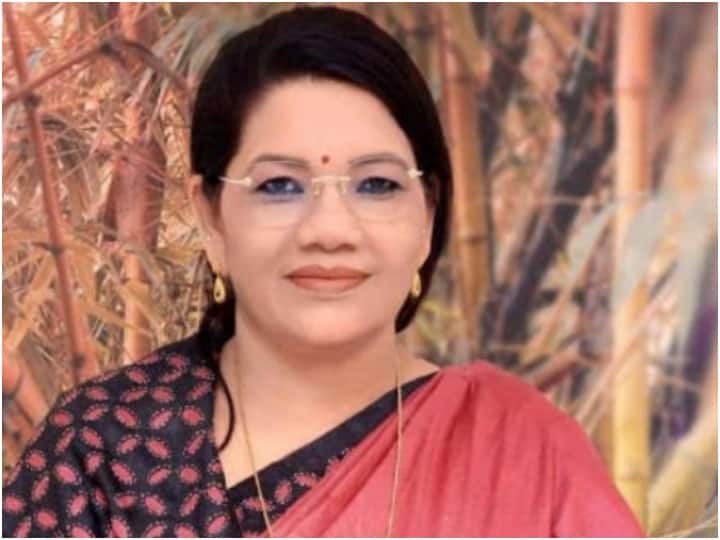 केंद्रीय मंत्री रेणुका सिंह को बीजेपी भरतपुर-सोनहत सीट से टिकट दिया और पार्टी की उम्मीद पर खरे उतरते हुए वह चुनाव जीत भी गईं. उन्होंने जीत के बाद ट्वीट करते हुए लिखा, ''भाजपा की प्रचंड जीत पर पार्टी नेतृत्व, कार्यकर्ताओं व क्षेत्रवासियों का कोटिशः आभार.''