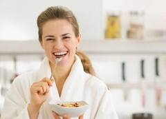 Health Tips: રોજ સવારે ખાલી પેટ ખાવો આ ફૂડ, જીવનભર બીમારી રહેશે કોસો દૂર