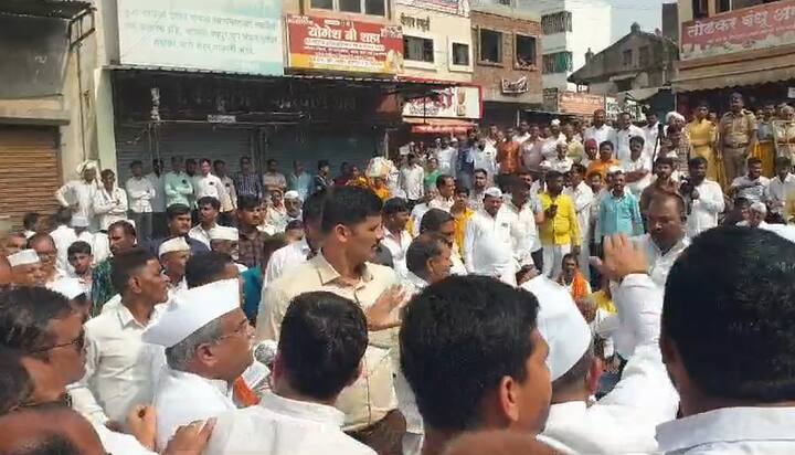 संत ज्ञानेश्वर महाराजांच्या संजीवन समाधी सोहळ्यावर आळंदी बंदचे सावट आहे.