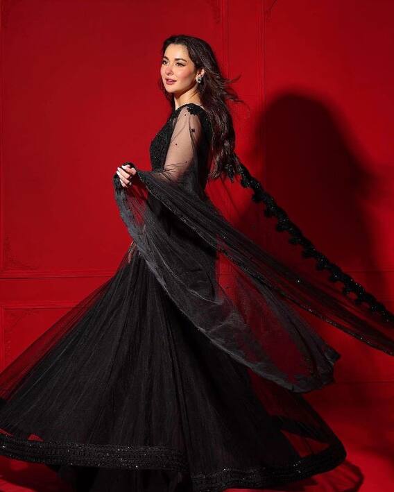 Hania Aamir: ਹਾਨੀਆ ਆਮਿਰ ਪਾਲੀਵੁੱਡ 'ਚ ਐਂਟਰੀ ਲਈ ਤਿਆਰ! ਕਰਨ ਔਜਲਾ 'ਤੇ ਰੈਪਰ ਬਾਦਸ਼ਾਹ ਨਾਲ ਇੰਝ ਆਈ ਨਜ਼ਰ