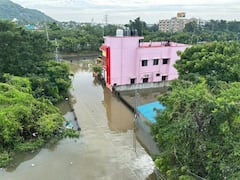 Michaung cyclone Effects : தீவு போல் காட்சியளிக்கும் தாம்பரம்.. அவலநிலையில் சென்னை மக்கள்!