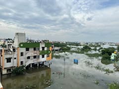 Michaung cyclone Effects : தீவு போல் காட்சியளிக்கும் தாம்பரம்.. அவலநிலையில் சென்னை மக்கள்!