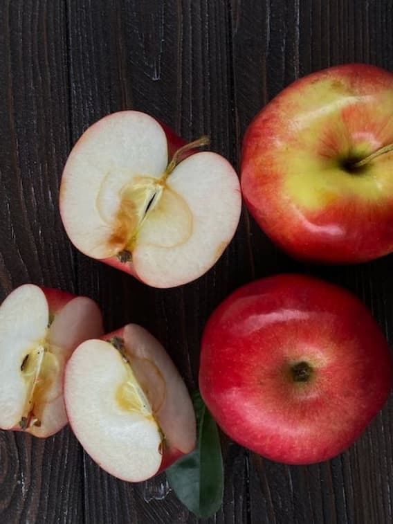 इस फल के बीज में होता है जहर