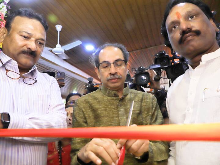 'शिवालय' की तस्वीरें शिवसेना (UBT) ने X (पूर्व में ट्विटर) पर शेयर की है.