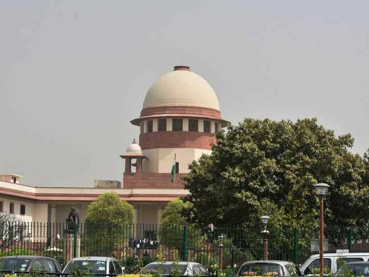 अविवाहित महिलाओं को सरोगेसी की अनुमति वाली याचिका पर सुप्रीम कोर्ट ने केंद्र को भेजा नोटिस supreme court issue notice to centre on plea to allow surrogacy for single unmarried women अविवाहित महिलाओं को सरोगेसी की अनुमति वाली याचिका पर सुप्रीम कोर्ट ने केंद्र को भेजा नोटिस