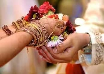 Vastu Tips:  ways Vastu can affect your marital life Vastu Tips: લગ્ન જીવનને કેવી રીતે પ્રભાવિત કરે છે વાસ્તુ, આ પાંચ સંકેતોથી જાણો