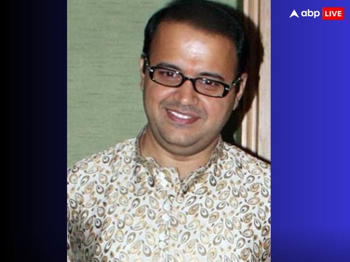 तारक मेहता का उल्टा चश्मा में मंदार आत्माराम भिड़े की भूमिका निभाते हैं. अपने डायलॉग 'हमारे जमाने में' के लिए लोकप्रिय मंदार को उनके काम के प्रति समर्पण और जेठालाल के साथ लगातार अनबन के लिए पसंद किया जाता है. वह कथित तौर पर प्रति एपिसोड 80,000 रुपये चार्ज करते हैं.