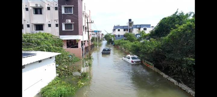 இன்று (05.12.2023) அல்லது நாளைக்குள் சென்னை இயல்பு நிலைக்கு திரும்பும் என எதிர்பார்க்கப்படுகிறது.