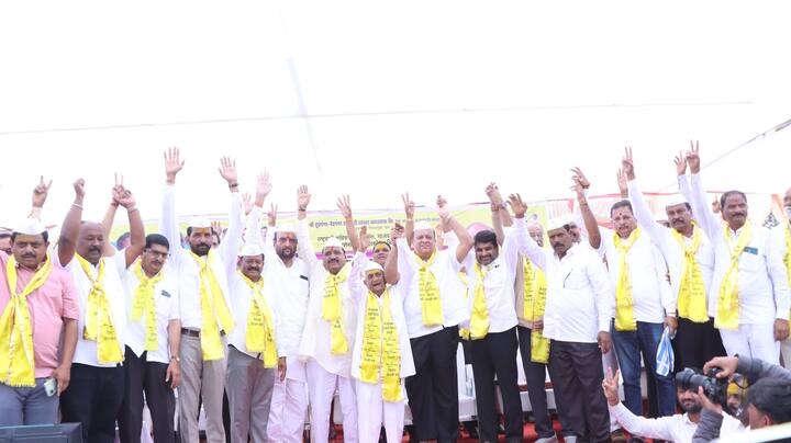 या निवडणुकीमुळे आगामी विधानसभेसाठी सुद्धा बरंच चित्र स्पष्ट होणार असल्याने नेमकं या निवडणुकीमध्ये कोण लै भारी ठरणार? आणि कोणाचा कंडका पडणार? याचं उत्तर सुद्धा अवघ्या काही तासांमध्ये मिळणार आहे.