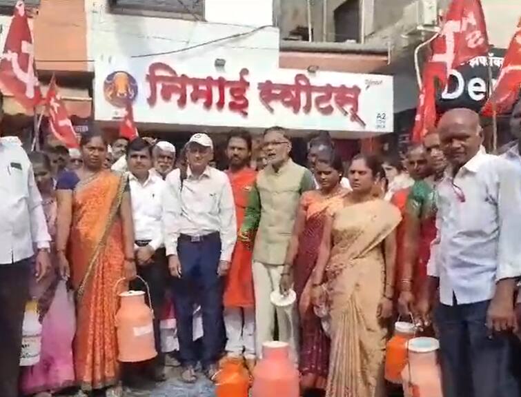 Milk Price News Kisan Sabha Agitation In Ahmednagar Over Milk Price Issue दूध दराच्या 7028