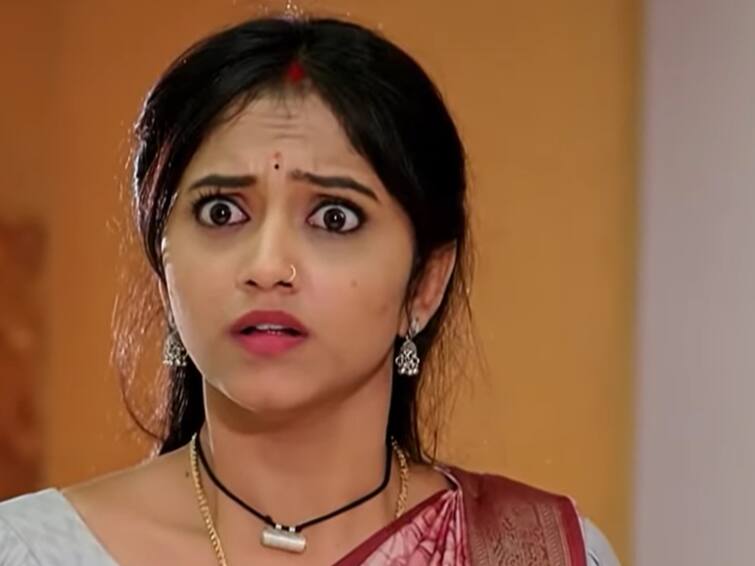 naga panchami serial today december 5th episode written update Naga Panchami Today Episode మోక్ష కంటే ముందు తానే చనిపోవాలని నిర్ణయించుకున్న పంచమి!