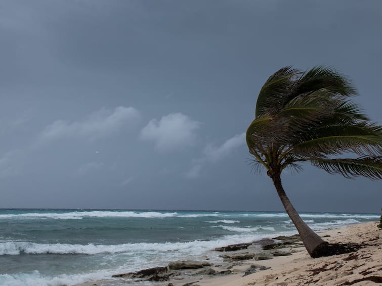 Michaung cyclone updates How are cyclones named and why abpp అన్ని తుపానులకు ఎందుకు పేర్లు పెట్టరూ? మిగ్‌జాం  అంటే అర్థమేంటీ?