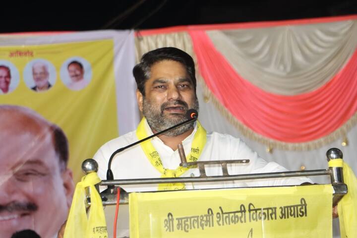 या निवडणुकीमध्ये सत्ताधारी के. पी. पाटील यांना तगडे आव्हान निर्माण झाले आहे. त्यांचे मेहुणे ए. वाय. पाटील फुटून विरोधी आघाडीत सामील झाल्याने चुरस आणखी वाढली आहे.