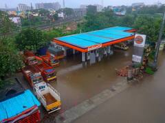 Photos: ਸੜਕਾਂ, ਏਅਰਪੋਰਟ ਅਤੇ ਸਟੇਸ਼ਨ ਬਣੇ ਸਮੁੰਦਰ, ਤੈਰ ਰਹੀ ਗੱਡੀਆਂ, ਦੇਖੋ ਤਬਾਹੀ ਦੀਆਂ ਤਸਵੀਰਾਂ