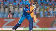 Shubman Gill: লন্ডনে বন্ধুদের সঙ্গে খোশমেজাজে ফ্রেমবন্দি গিল, ভাইরাল হল ছবি