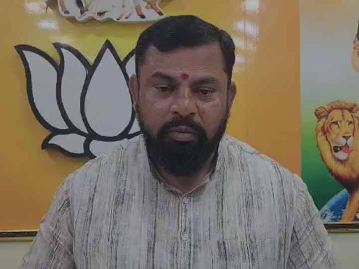 करणी सेना के सुखदेव सिंह गोगामेड़ी की हत्या पर टी राजा सिंह बोले- योगी स्टाइल में हो इंसाफ BJP Leader T Raja Singh Reaction on rajput karni sena chief sukhdev singh gogamedi shot dead करणी सेना के सुखदेव सिंह गोगामेड़ी की हत्या पर टी राजा सिंह बोले- योगी स्टाइल में हो इंसाफ