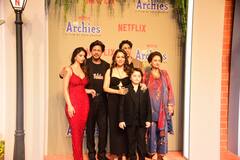 The Archies के प्रीमियर में Ranbir Kapoor ने मां नीतू कपूर संग की शिरकत, अनबन की खबरों के बीच Aishwarya Rai ने बच्चन फैमिली संग दिए पोज, देखें तस्वीरें