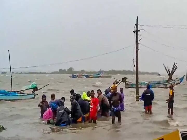 Cyclone Michaung cross today afternoon near andhra pradesh Cyclone Michaung: ஆந்திரா அருகே இன்று முற்பகல் கரையை கடக்கிறது மிக்ஜாம்!