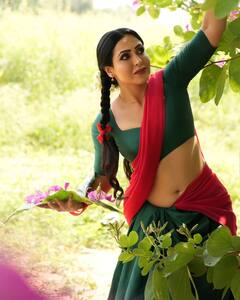 Nandini Rai Photos : పల్లెటూరి లుక్​లో జామపండులా ముస్తాబైన నందిని రాయ్