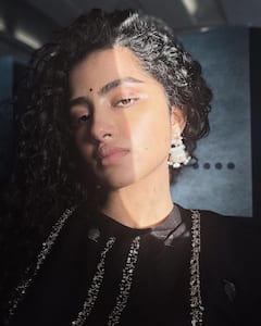 Anupama Parameswaran Photos : సన్ కిస్డ్ ఫోటోస్​తో నెట్టింట సందడి చేస్తున్న అను బేబి