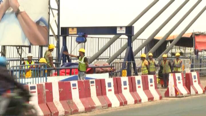 দাস মূর্তি - নেতাজি মূর্তি - সরকার পূর্ব স্থান - এসপ্ল্যানেড রো ইস্ট - এসপ্ল্যানেড ক্রসিং-সিআর এভিনিউ - ভূপেন বোস এভিনিউ - শ্যামবাজার ৫ পয়েন্ট ক্রসিং-টালা ব্রিজ-বিটি রোড-ডানলপ ক্রসিং হয়ে নিবেদিতা সেতু ধরবে।