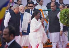 BR Ambedkar Death Anniversary: पुण्यतिथि पर बाबा साहब को श्रद्धांजली, PM मोदी, राष्ट्रपति मुर्मू , सोनिया गांधी समेत अन्य नेता आए साथ