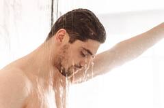 गर्मी ही नहीं सर्दी में भी ठंडे ठंडे पानी से नहाना चाहिए, फायदे जानकर रह जाएंगे हैरान, पर इतनी देर से ज्यादा नहीं इसका रखें ध्यान