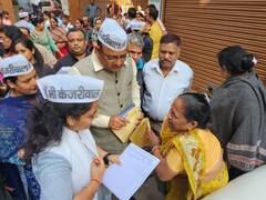 Delhi: 'केजरीवाल जेल से सरकार चलाएं या इस्तीफा दें', दिल्ली में AAP के अभियान में क्या बोल रहे हैं लोग?