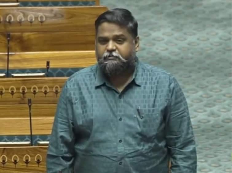 DMK MP Senthilkumar Expresses Regret, Withdraws Controversial Statement After Massive Backlash lok sabha parliament DMK MP Senthilkumar Expresses Regret, Withdraws 'Controversial' Statement After Massive Backlash