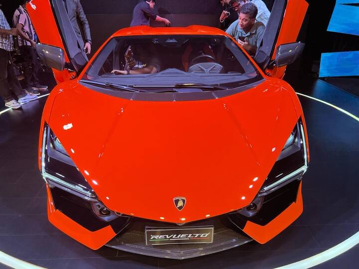 The Revuelto hence gets not one but there electric motors and a battery pack with a small electric only range while the combined power figure with a 6.5-litre V12 is a colossal 1015 bhp. Hence, this is the fastest Lamborghini ever and also the most powerful as it breaches the 1000 horsepower mark. Top speed for this flagship Lamborghini is 350 km/h while it does 0-100 km/h in 2.5 seconds. (Source: Somnath Chatterjee)