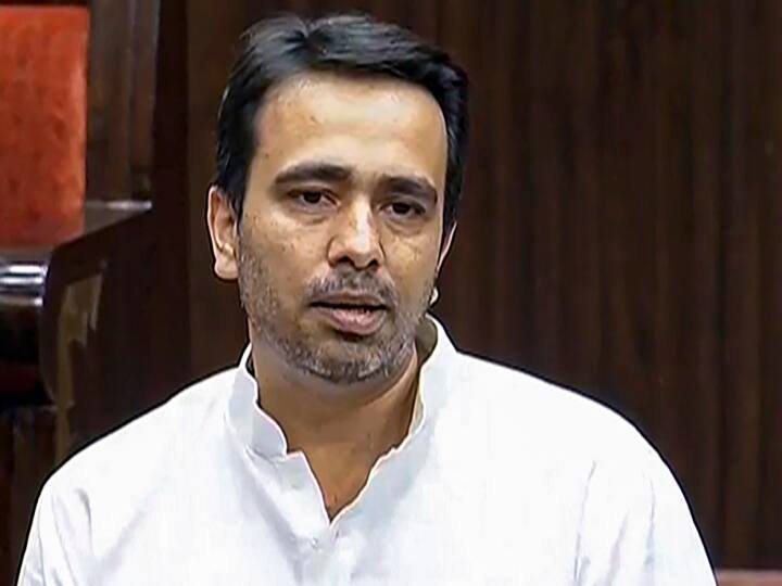 UP Politics: INDIA गठबंधन को बड़ा झटका देने की तैयारी में जयंत चौधरी, अखिलेश यादव को भी चौंका सकता है उनका फैसला RLD Chief Jayant Chaudhary out of INDIA Alliance and Samajwadi Party for Lok Sabha Elections UP Politics: INDIA गठबंधन को बड़ा झटका देने की तैयारी में जयंत चौधरी, अखिलेश यादव को भी चौंका सकता है उनका फैसला