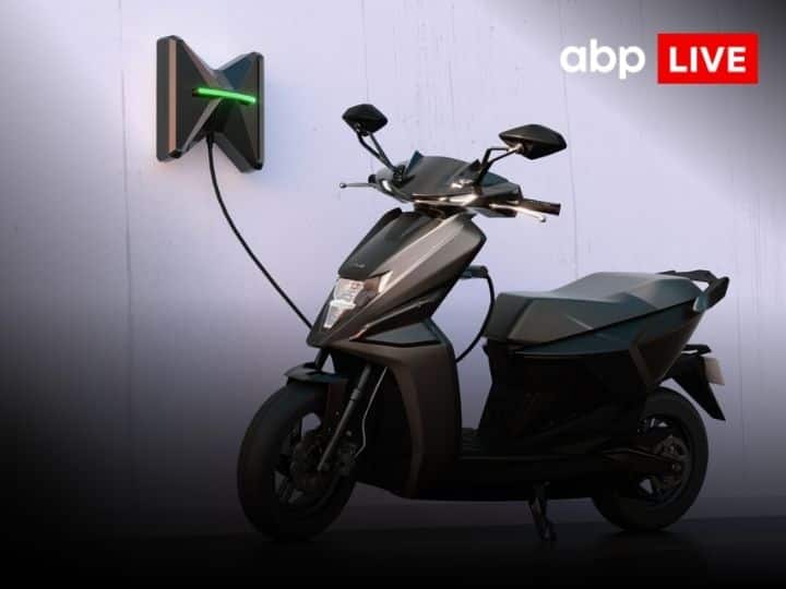 No universal charging standard for electric two wheelers in india says government E2W Charger in India: इलेक्ट्रिक स्कूटर्स के लिए फिलहाल यूनिवर्सल चार्जिंग की सुविधा नहीं, सरकार ने किया स्पष्ट