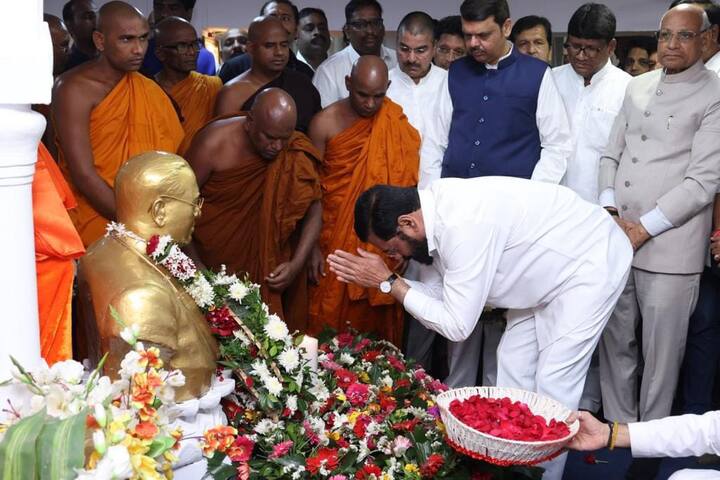 डॉ. बाबासाहेब आंबेडकरांनी दलित, स्त्रिया, मजूर यांच्यावरील सामाजिक भेदभावाविरुद्ध आयुष्यभर लढा दिला. ( Photo Credit : Twitter/@mieknathshinde )