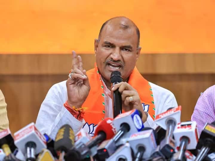 Rajasthan Election 2023 Result BJP state president CP Joshi lost two seats in Mewar ANN Rajasthan Election Result: सत्ता तो मिल गई लेकिन खुद का घर नहीं बचा सके CP जोशी, अपने संसदीय क्षेत्र में गंवाई 2 सीट