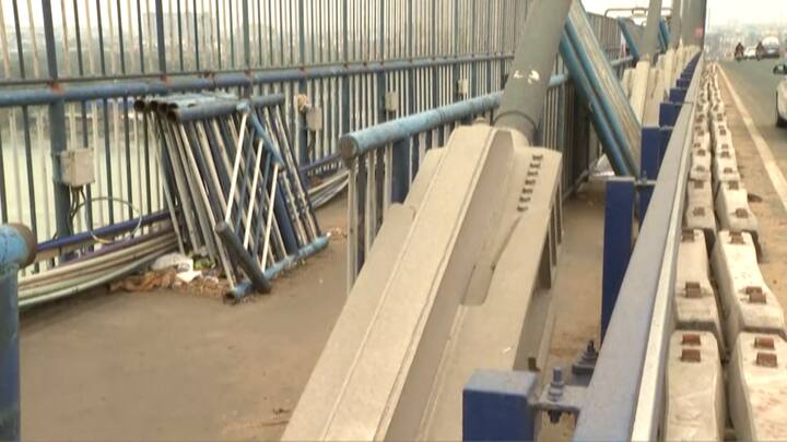 সেতুতে পুরোপুরিভাবে বন্ধ থাকবে পণ্য়বাহী গাড়ি চলাচল। তবে, চলতে পারবে ছোট গাড়ি এবং বাস।