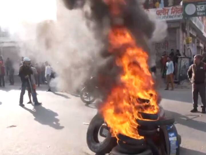 Karni Sena members protest in Rajasthan's Jaipur over the murder of Sukhdev Singh Gogamedi, national president of Rashtriya Rajput Karni Sena. (Photo: X/ANI)