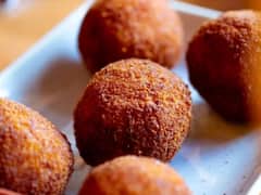 Paneer Cheese Balls Recipe : சுடசுட அசத்தல் ஸ்நாக்ஸ்..இன்றே செய்யுங்கள் பன்னீர் சீஸ் பால்ஸ் ரெசிபி..!