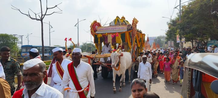 तीर्थक्षेत्र आळंदी येथे श्री संत ज्ञानेश्वर महाराज यांचा 727 वा संजीवन समाधी सोहळा साजरा होत आहे.