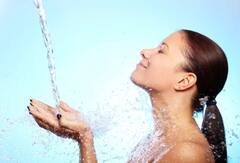 गर्मी ही नहीं सर्दी में भी ठंडे ठंडे पानी से नहाना चाहिए, फायदे जानकर रह जाएंगे हैरान, पर इतनी देर से ज्यादा नहीं इसका रखें ध्यान